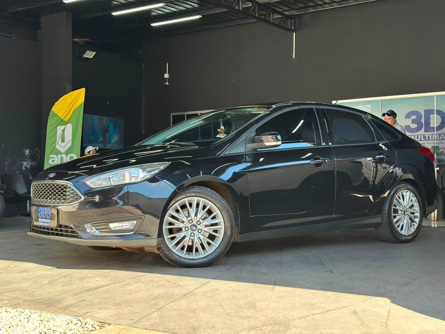 FORD Focus Sedan SE 2.0 16v Powershift 2018