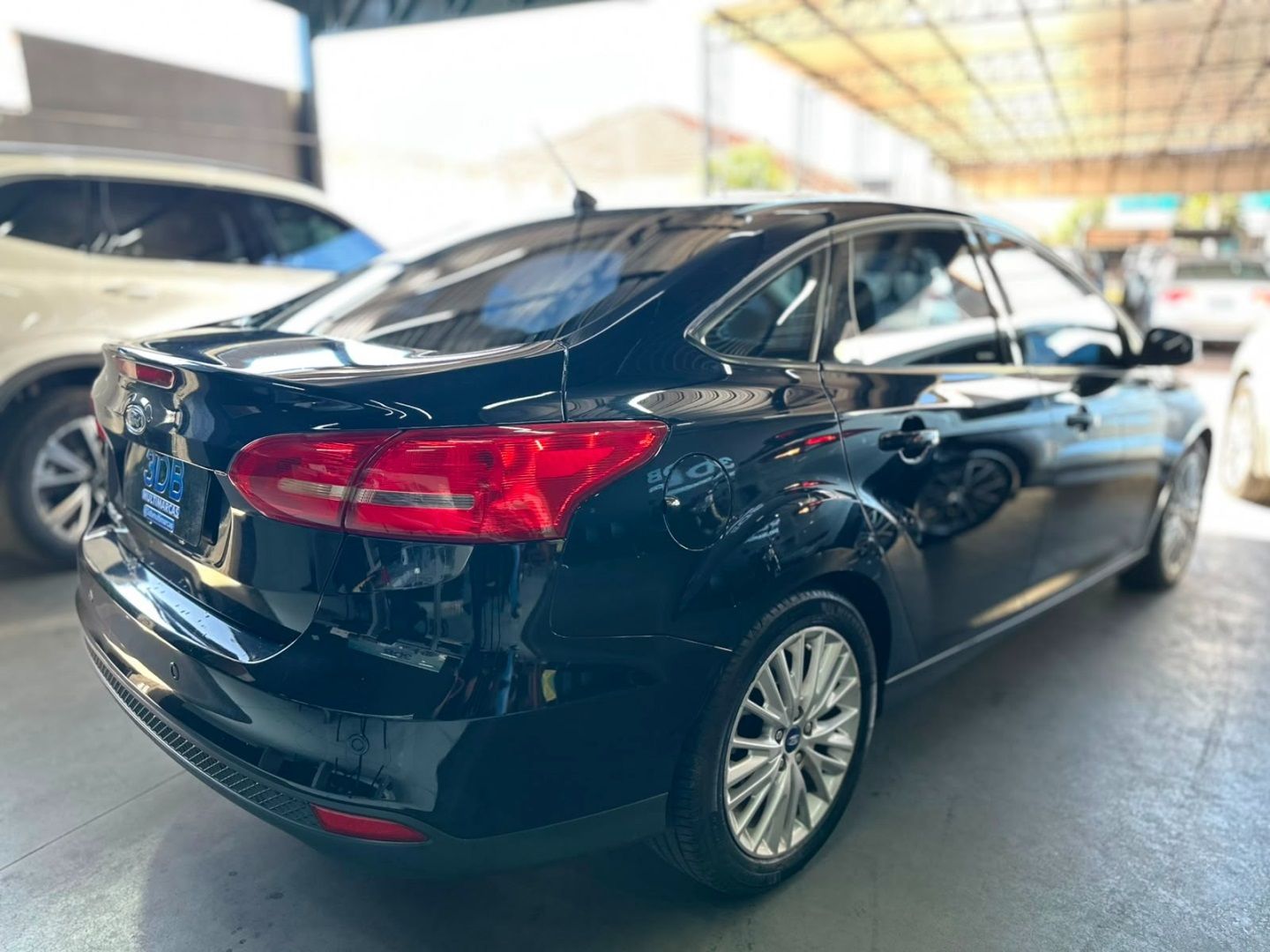 FORD Focus Sedan SE 2.0 16v Powershift 2018 - miniatura 2