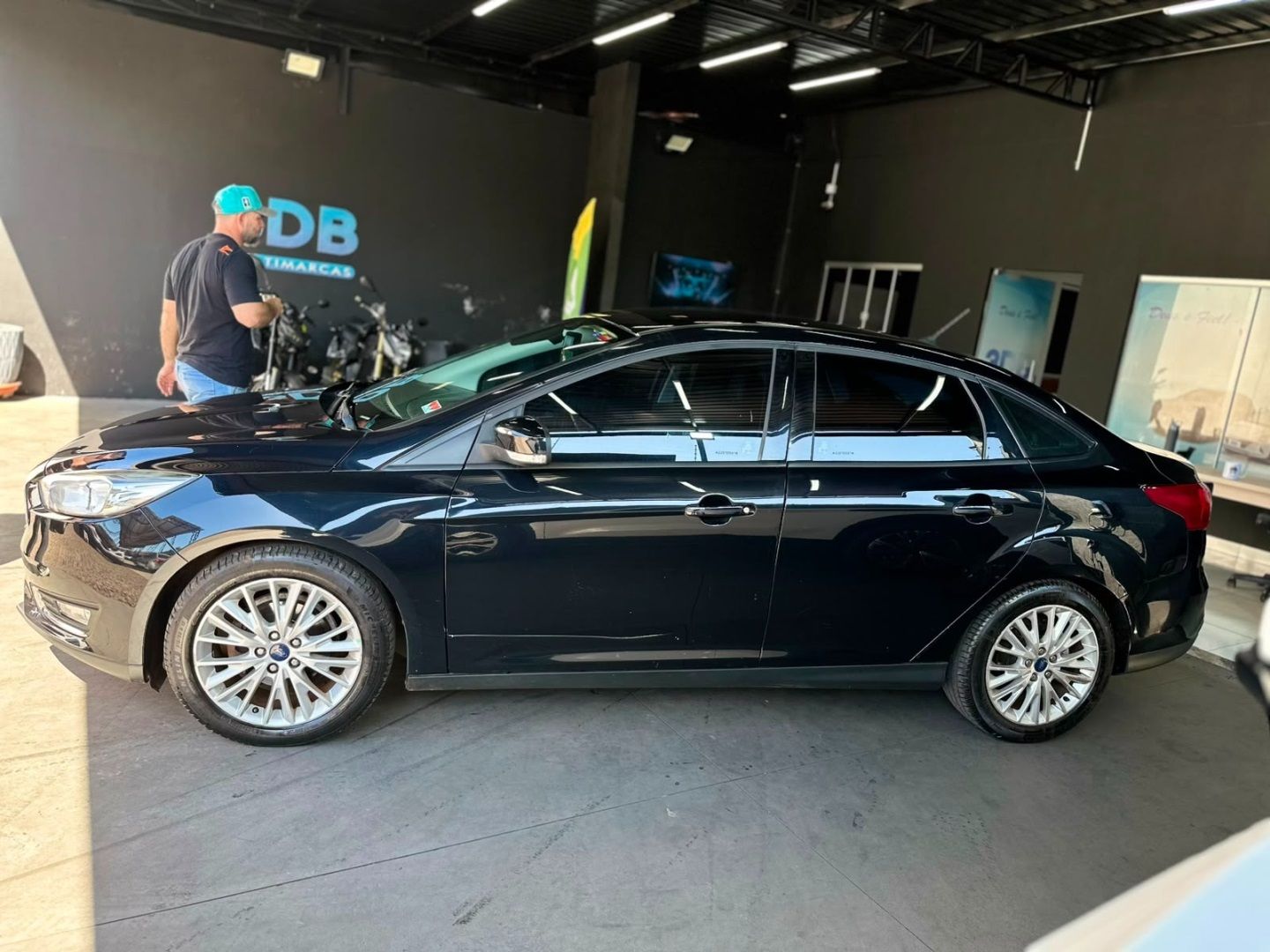 FORD Focus Sedan SE 2.0 16v Powershift 2018 - miniatura 5