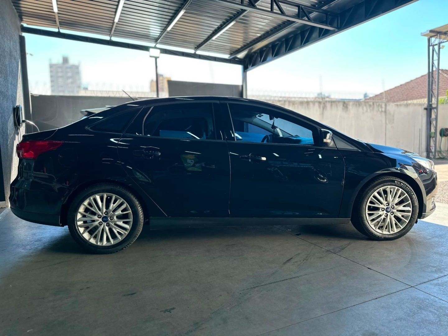 FORD Focus Sedan SE 2.0 16v Powershift 2018 - miniatura 6
