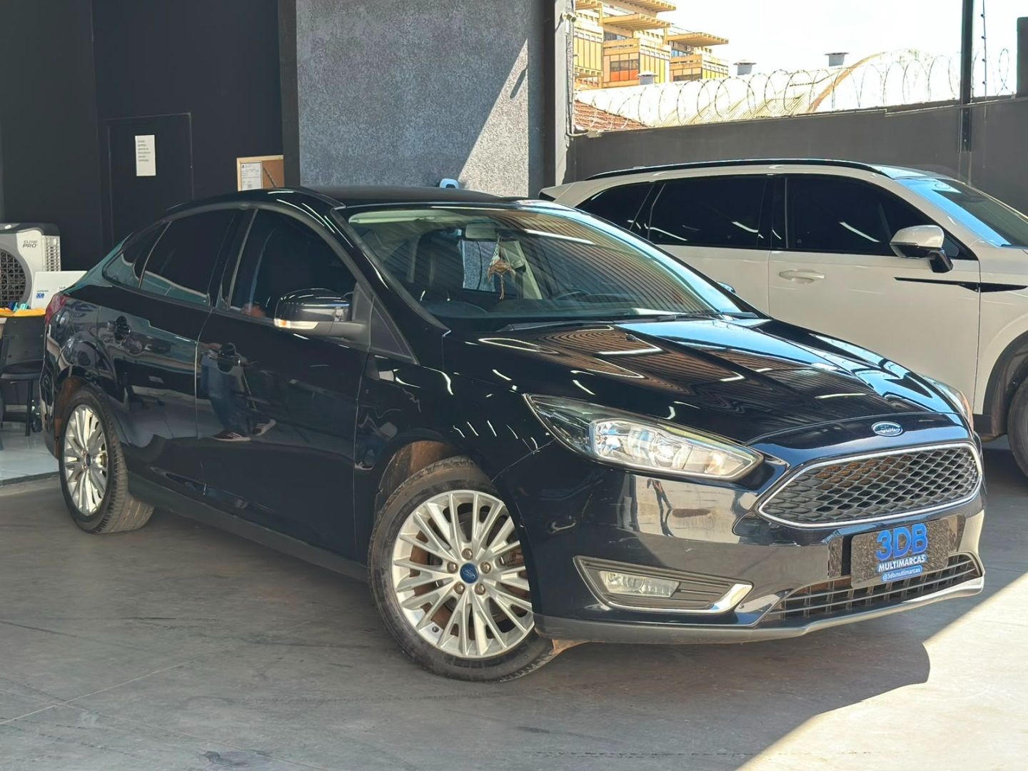 FORD Focus Sedan SE 2.0 16v Powershift 2018 - miniatura 9