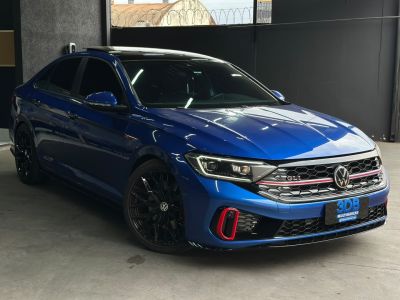 VOLKSWAGEN Jetta GLi 2.0 16v TSi 2024 - miniatura 3
