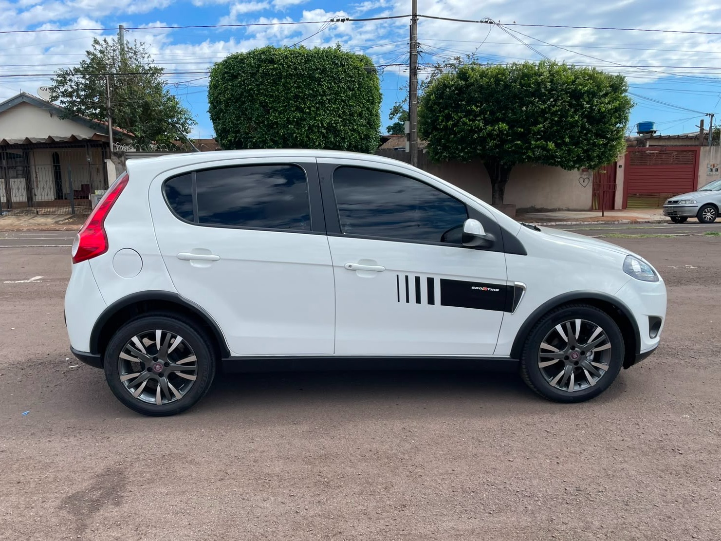 FIAT Palio Sporting 1.6 16v 4p. 2014 - miniatura 7