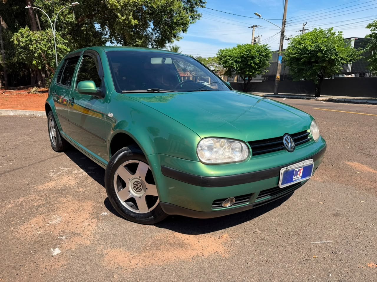 VOLKSWAGEN Golf 2.0 2001