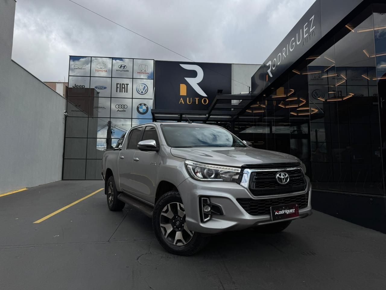 TOYOTA Hilux SRX D4-D 2.8TDi 16v 4X4 C.D. 2020