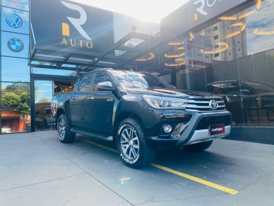 TOYOTA Hilux SRX D4-D 2.8TDi 16v 4X4 C.D. 2018 - miniatura 2