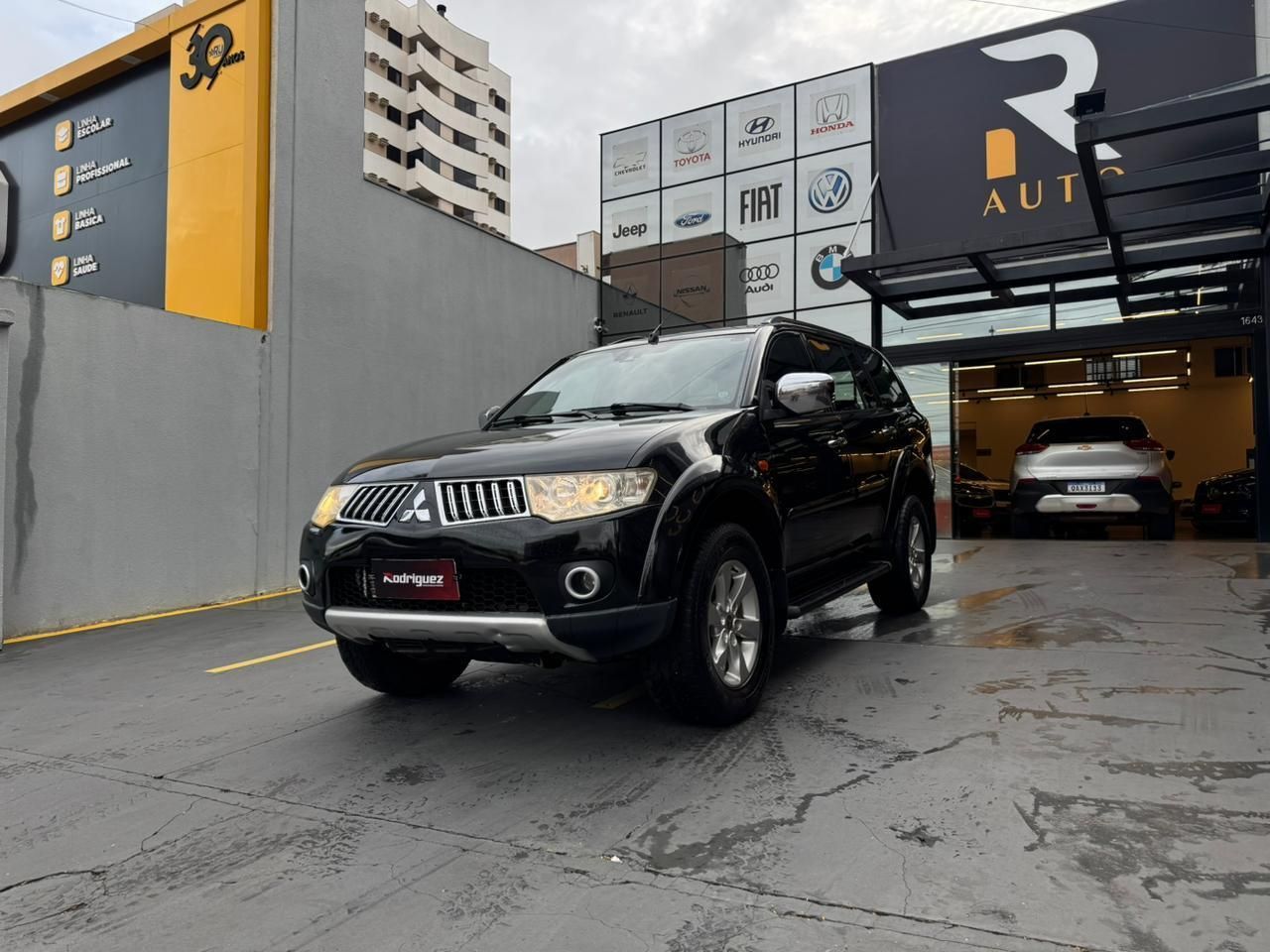 MITSUBISHI Pajero Dakar 3.2TDi 16v 4x4 2013 - miniatura 2
