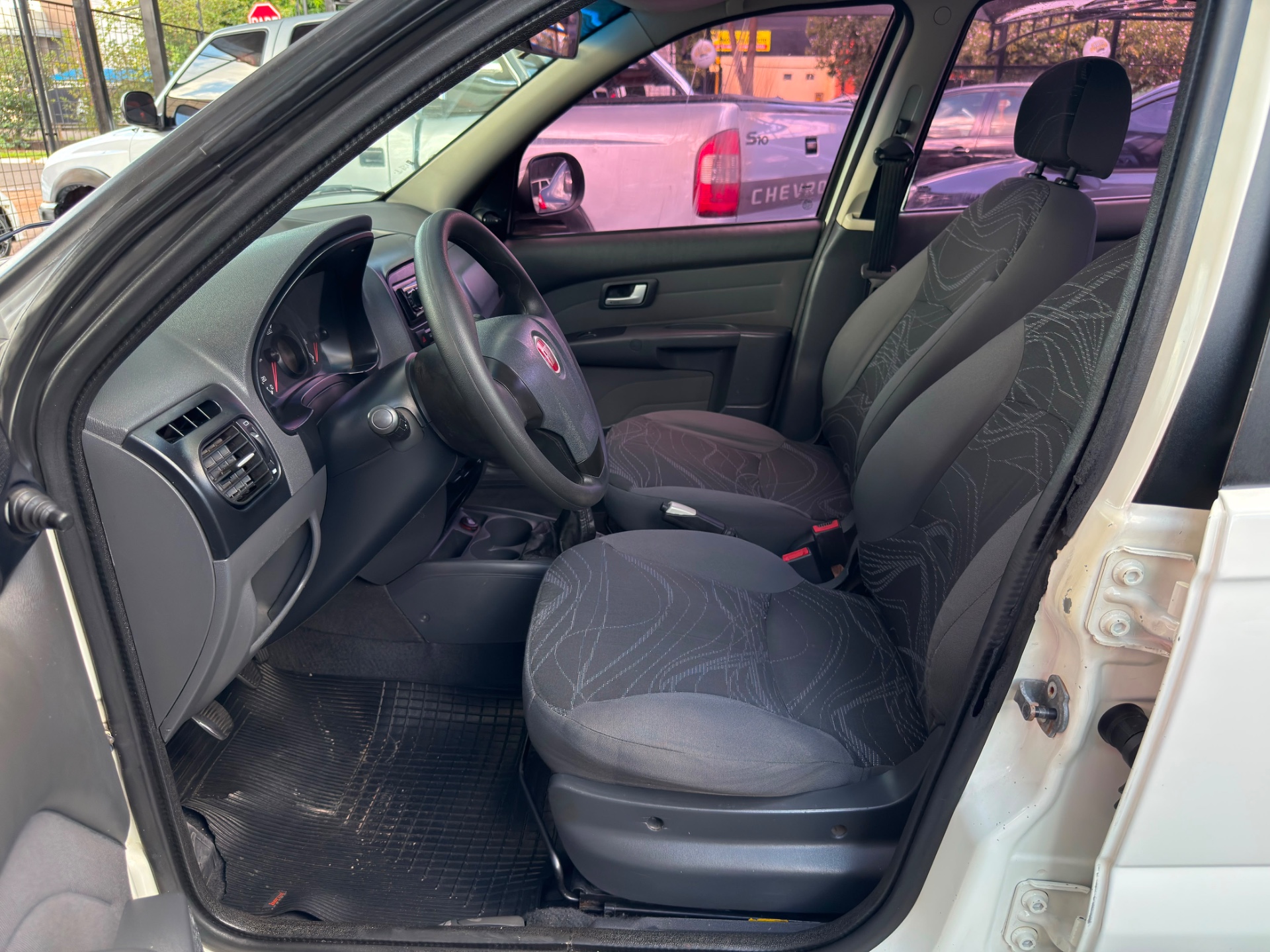 FIAT Siena EL 1.4 2013 - miniatura 7