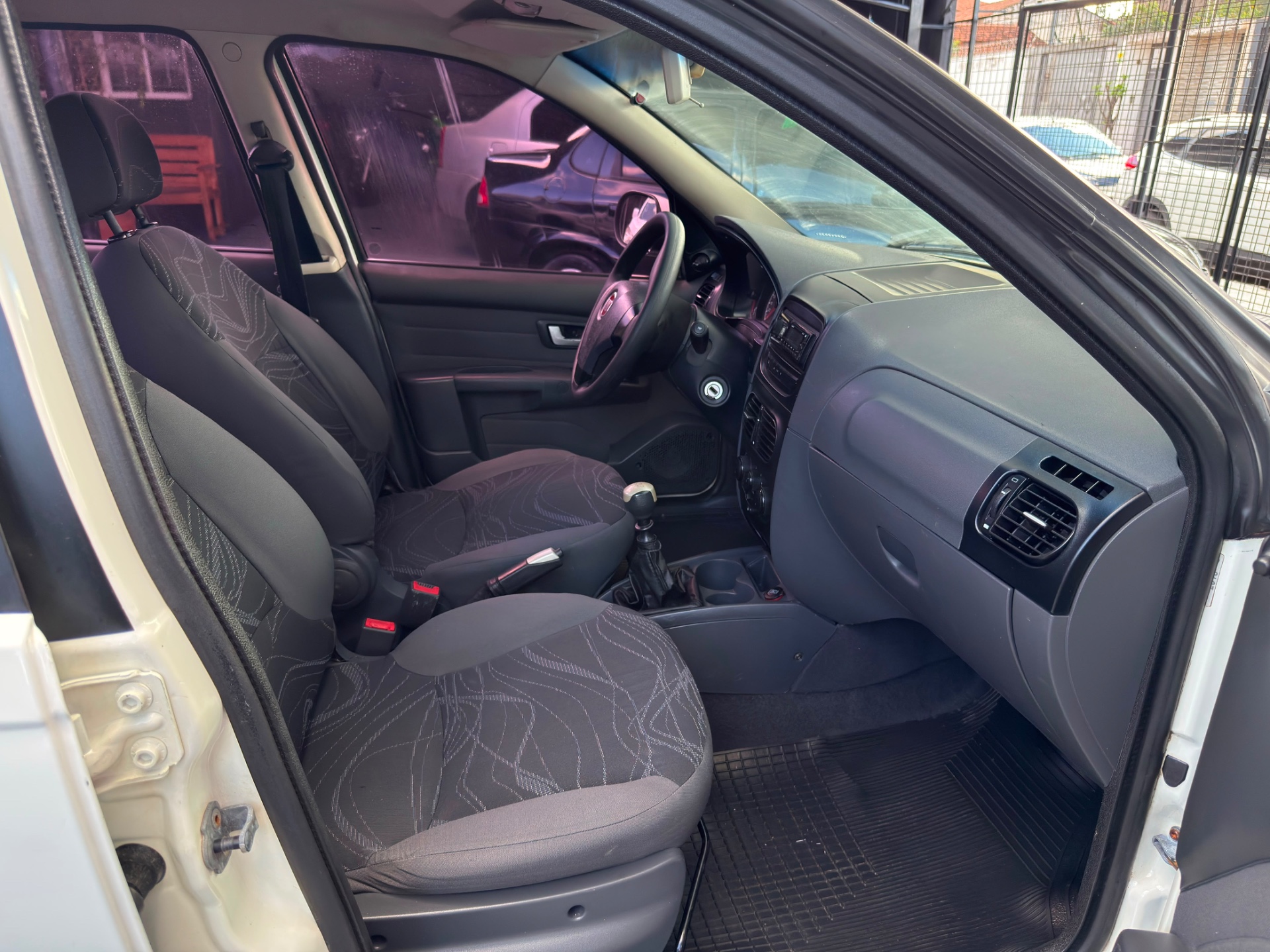 FIAT Siena EL 1.4 2013 - miniatura 9