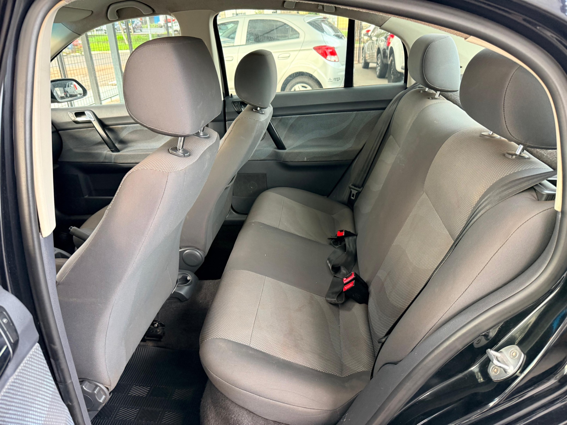 VOLKSWAGEN Polo Sedan 1.6 2011 - miniatura 9
