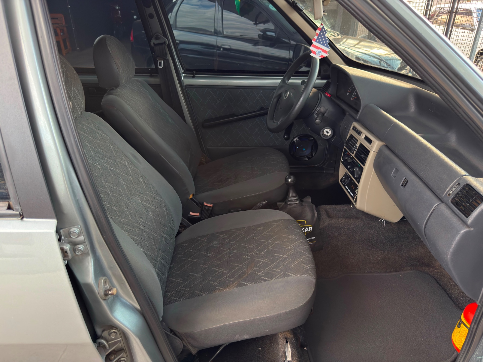 FIAT Uno Mille 1.0 Fire 4p. 2005 - miniatura 9