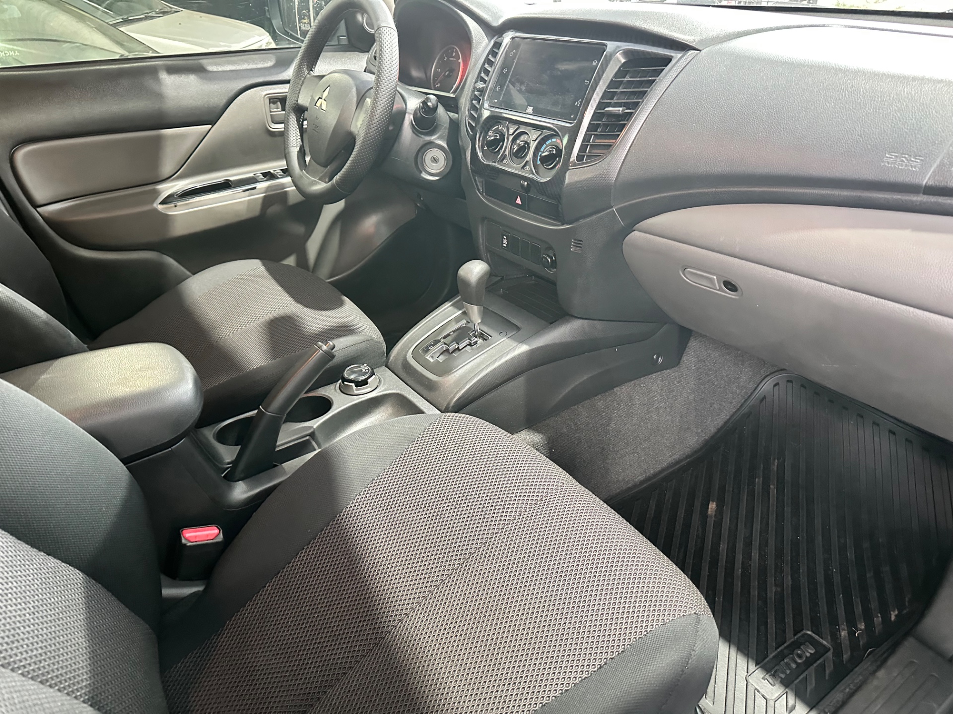 MITSUBISHI L200 Triton Sport GLS 2.4TDi 16v 4X4 C.D. 2022 - miniatura 9