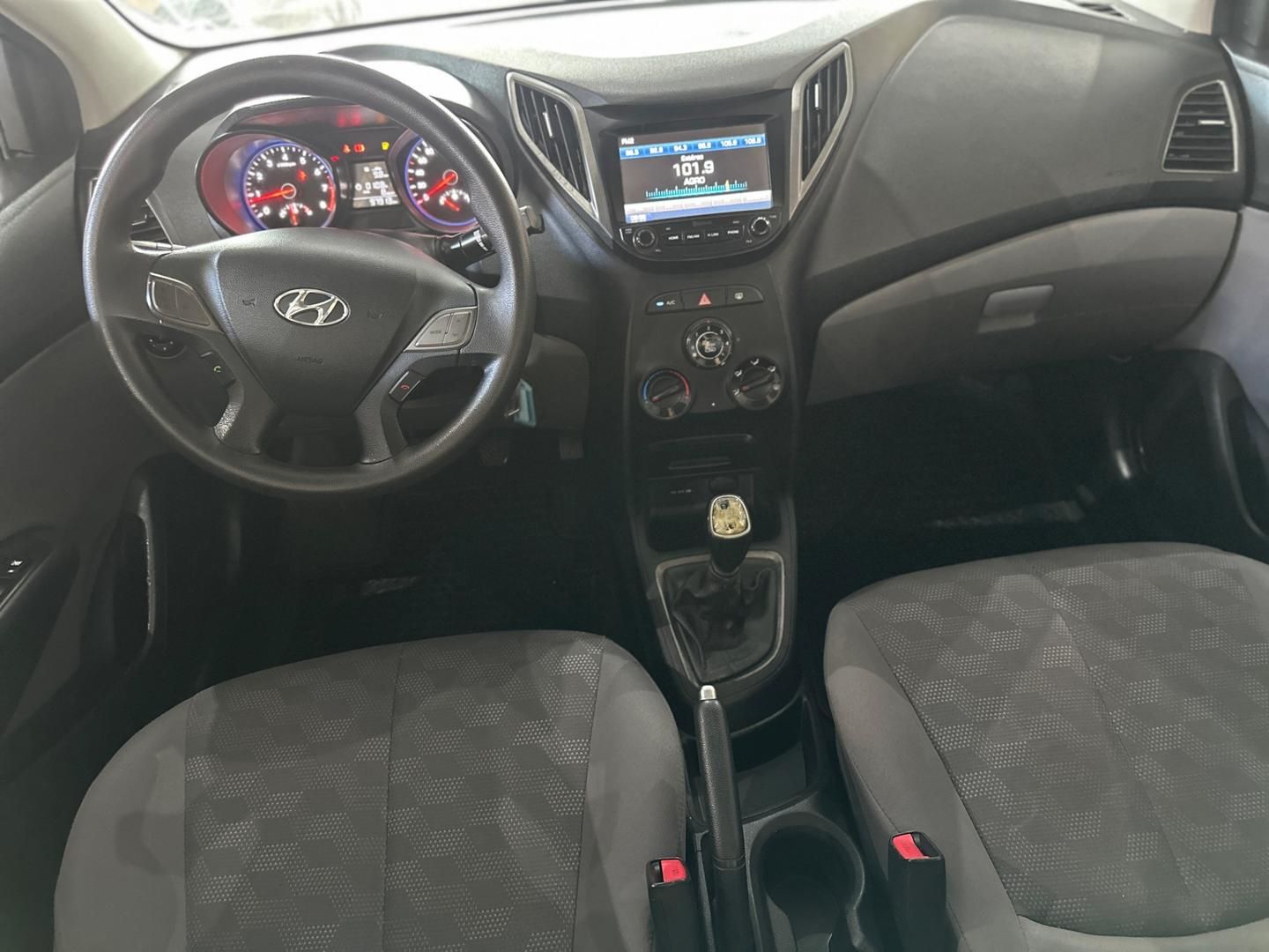 HYUNDAI HB20S Comfort Plus 1.6 16v 2019 - miniatura 9