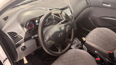 HYUNDAI HB20S Comfort Plus 1.6 16v 2019 - miniatura 9
