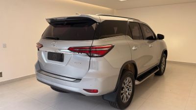 TOYOTA Hilux SRX D4-D 2.8TDi 16v 4x4 2021 - miniatura 6