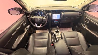 TOYOTA Hilux SRX D4-D 2.8TDi 16v 4x4 2021 - miniatura 7