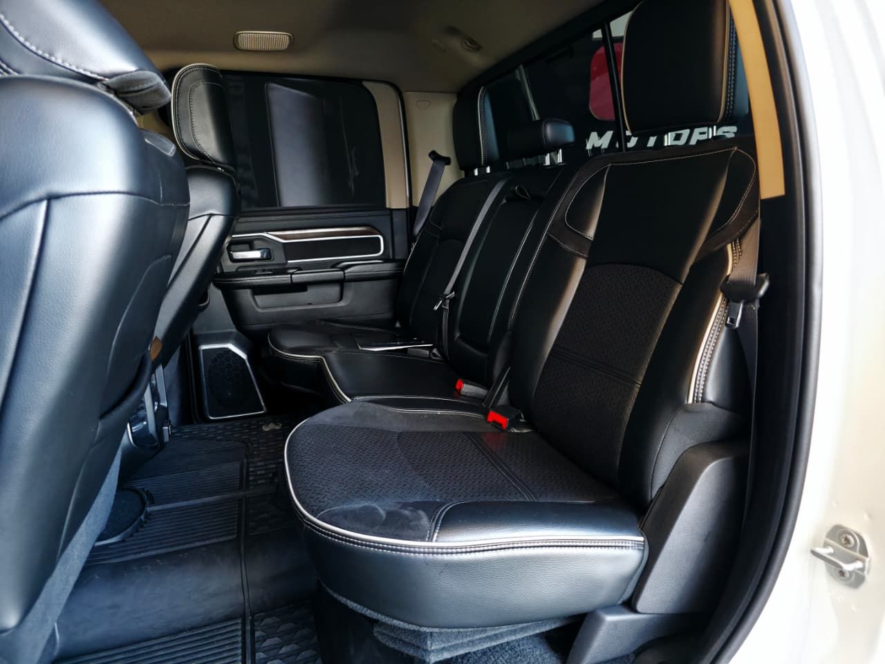 RAM 2500 Laramie 6.7TDi 24v 4X4 C.D. 2022 - miniatura 8