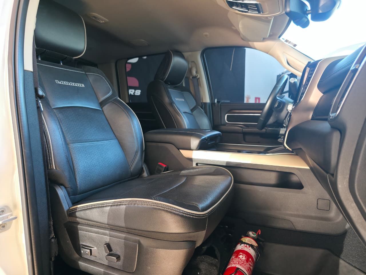 RAM 2500 Laramie 6.7TDi 24v 4X4 C.D. 2022 - miniatura 9