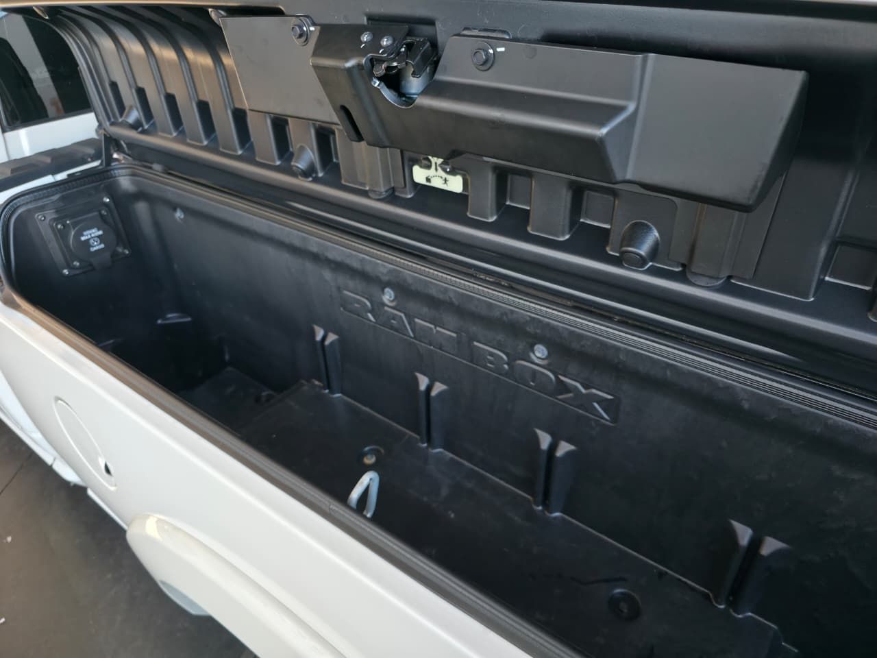 RAM 2500 Laramie 6.7TDi 24v 4X4 C.D. 2022 - miniatura 18