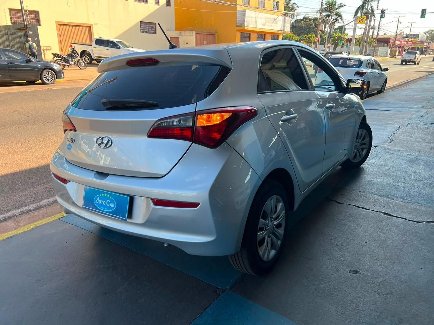 HYUNDAI HB20 Comfort Plus 1.0T 12v 2019 - miniatura 3