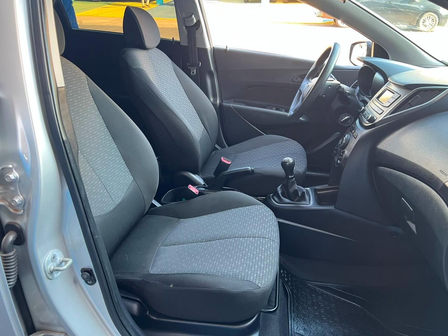 HYUNDAI HB20 Comfort Plus 1.0T 12v 2019 - miniatura 7