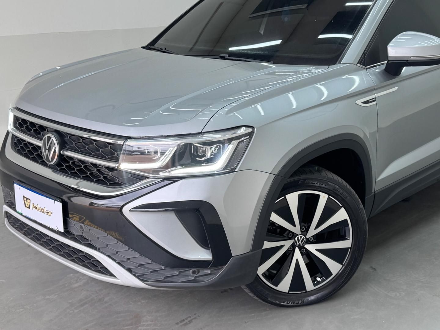 VOLKSWAGEN Taos Highline 1.4 16v TSi 2022 - miniatura 4