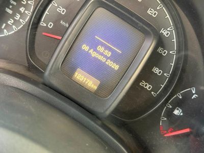 FIAT Uno Vivace 1.0 2p. 2016 - miniatura 10