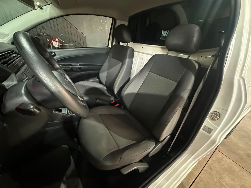 VOLKSWAGEN Saveiro Sportline 1.6 2023 - miniatura 6