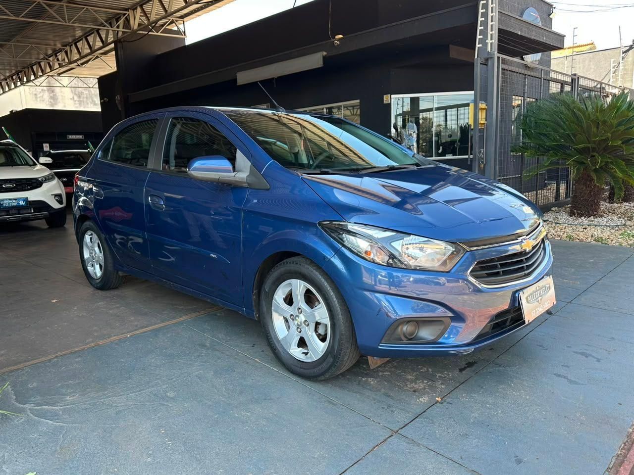 Vista principal de CHEVROLET Onix LT 1.4 2019