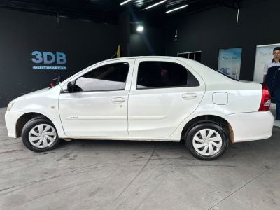 TOYOTA Etios Sedan X 1.5 16v 2018 - miniatura 2