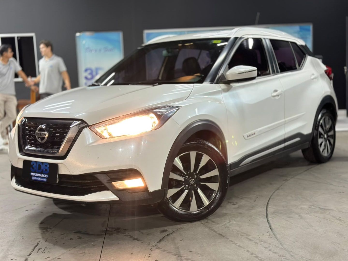 Vista principal de NISSAN Kicks SV 1.6 16v 2018