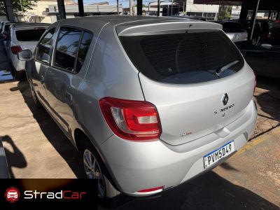 RENAULT Sandero Authentique 1.0 16v 2015 - miniatura 4
