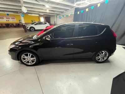 HYUNDAI i30 GLS 2.0 16v 2011 - miniatura 4