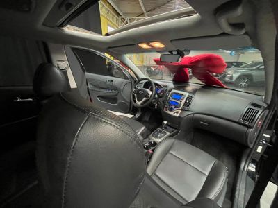 HYUNDAI i30 GLS 2.0 16v 2011 - miniatura 11