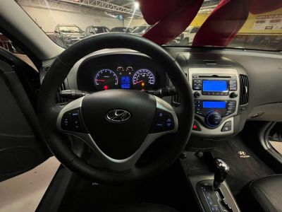 HYUNDAI i30 GLS 2.0 16v 2011 - miniatura 12