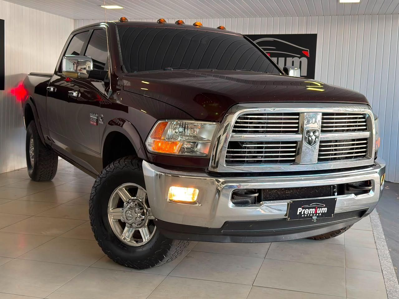 Vista principal de RAM 2500 Laramie 6.7TDi 24v 4X4 C.D. 2012