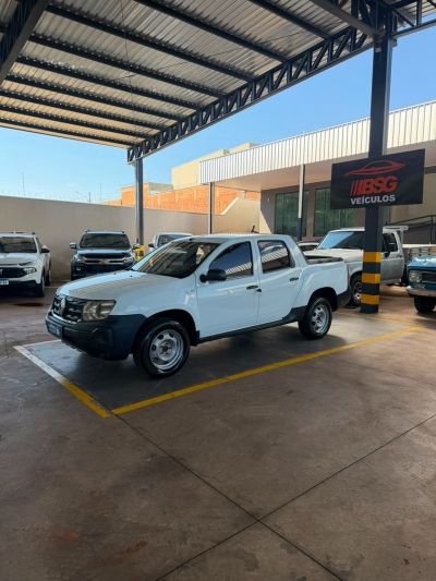 RENAULT Duster Oroch Pro 1.6 16v 2024