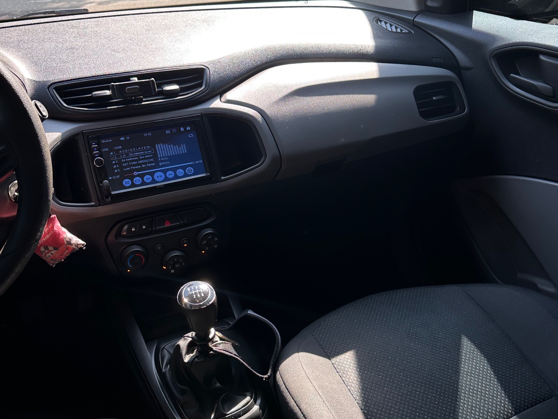 CHEVROLET Onix Joy 1.0 2018 - miniatura 13