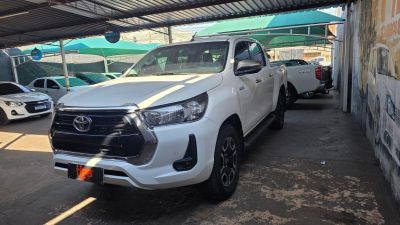 TOYOTA Hilux SRV D4-D 2.8TDi 16v 4X4 C.D. 2022 - miniatura 3