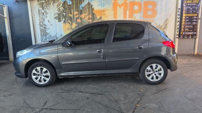 PEUGEOT 207 XR 1.4 4p. 2010 - miniatura 5