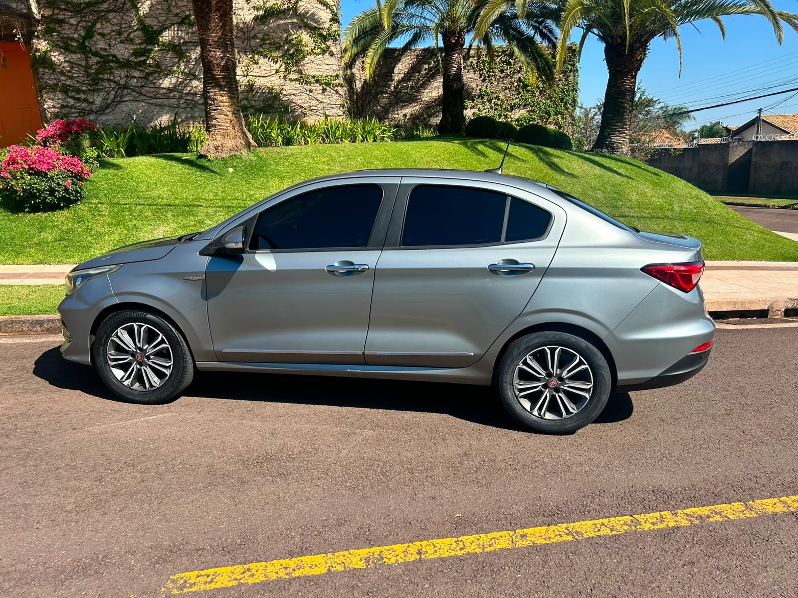 FIAT Cronos Precision 1.8 16v 2019 - miniatura 6