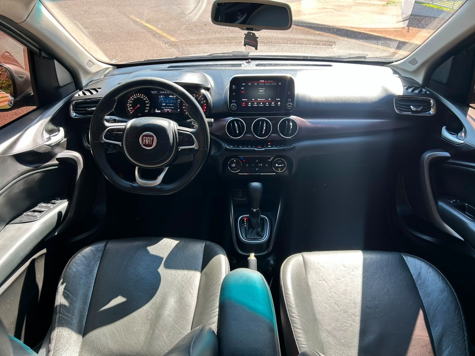 FIAT Cronos Precision 1.8 16v 2019 - miniatura 8