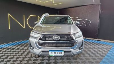 TOYOTA Hilux SRV D4-D 2.8TDi 16v 4X4 C.D. 2022 - miniatura 2