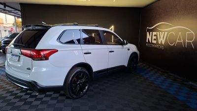 MITSUBISHI Outlander 2.2TDi 16v 4WD 2016 - miniatura 4