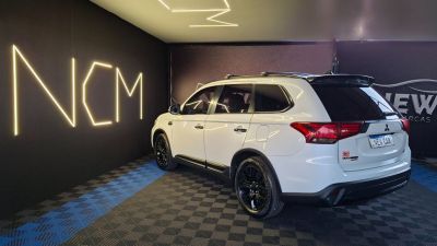MITSUBISHI Outlander 2.2TDi 16v 4WD 2016 - miniatura 6