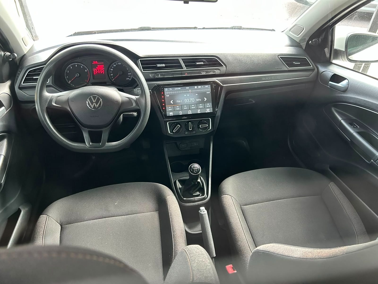 VOLKSWAGEN Saveiro Robust 1.6 16v C.S. 2024 - miniatura 12