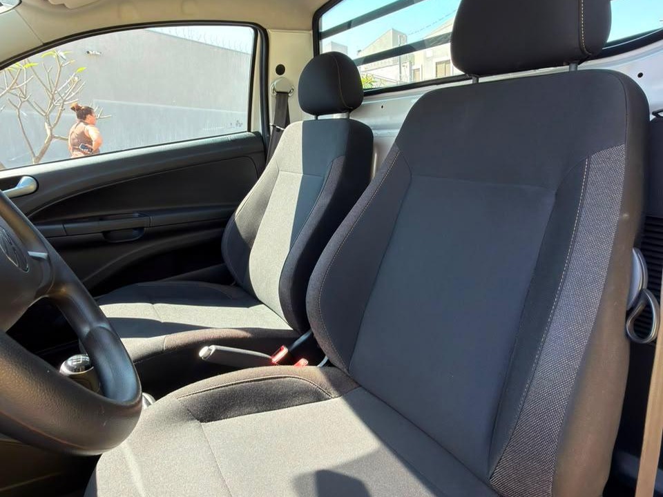 VOLKSWAGEN Saveiro Robust 1.6 16v C.S. 2024 - miniatura 13