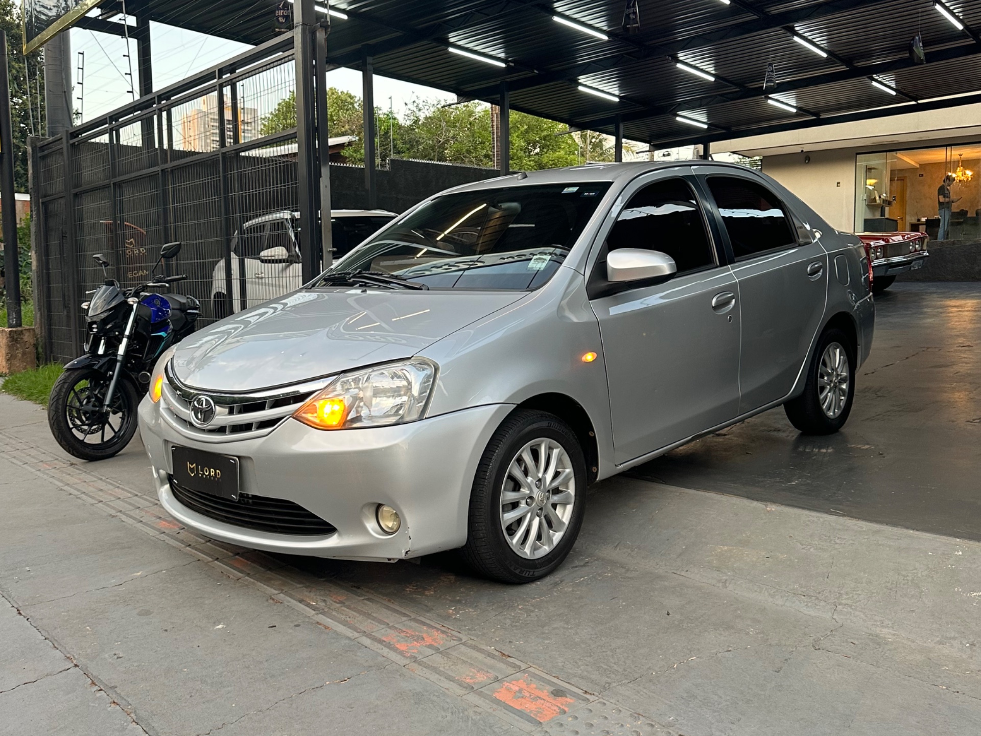 TOYOTA Etios Sedan XLS 1.5 16v 2014