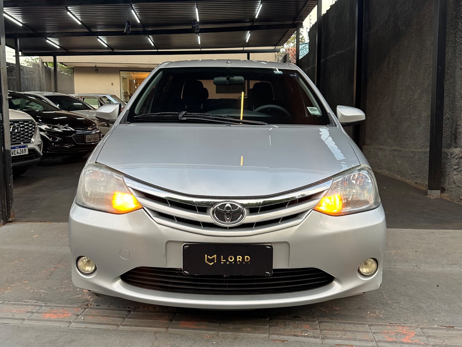 TOYOTA Etios Sedan XLS 1.5 16v 2014 - miniatura 2