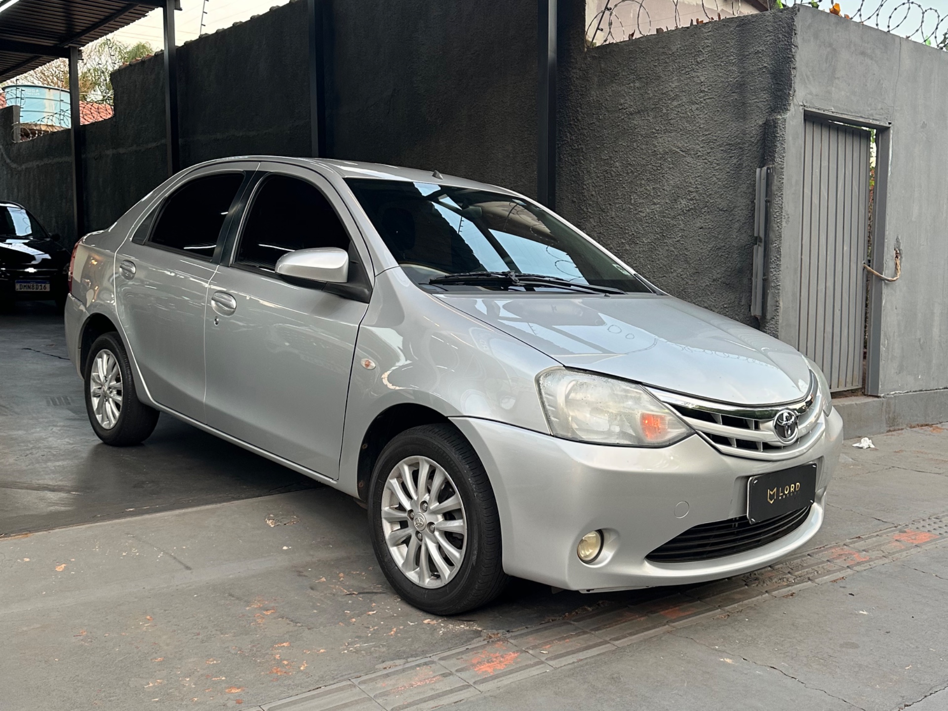 TOYOTA Etios Sedan XLS 1.5 16v 2014 - miniatura 3